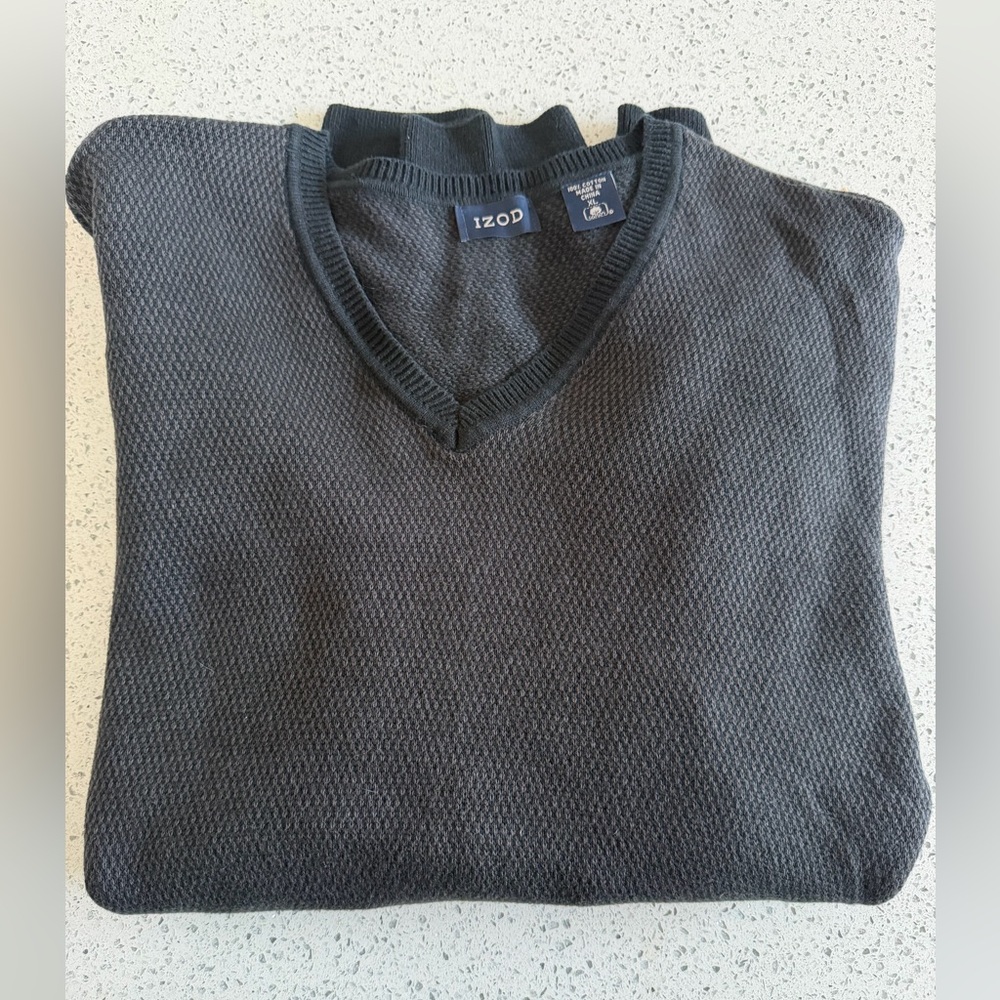 IZOD Men's Black Sweater XL